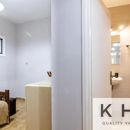 Vakantiehuis Family & Friends Maisonette In Lixouri!