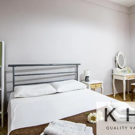 Vakantiehuis Family & Friends Maisonette In Lixouri! *