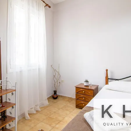 Vakantiehuis Family & Friends Maisonette In Lixouri!